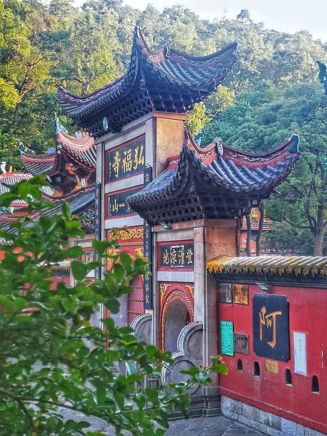 这个夏天走进贵阳,赖在这座清凉之城不走了