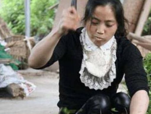 农村女子不能直立走路,丈夫嫌她丢脸和她离婚,三年后丈夫后悔了休闲区蓝鸢梦想 - Www.slyday.coM 农村女子不能直立走路,丈夫嫌她丢脸和她离婚,三年后丈夫后悔了休闲区蓝鸢梦想 - Www.slyday.coM