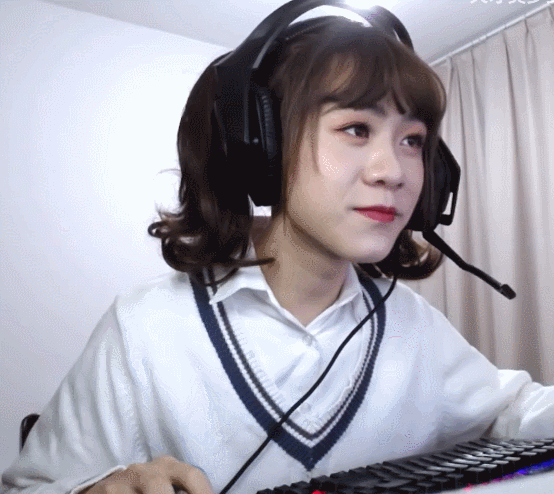 中单王纪超,斗鱼陈美嘉再度上线,拿下女装冠军!