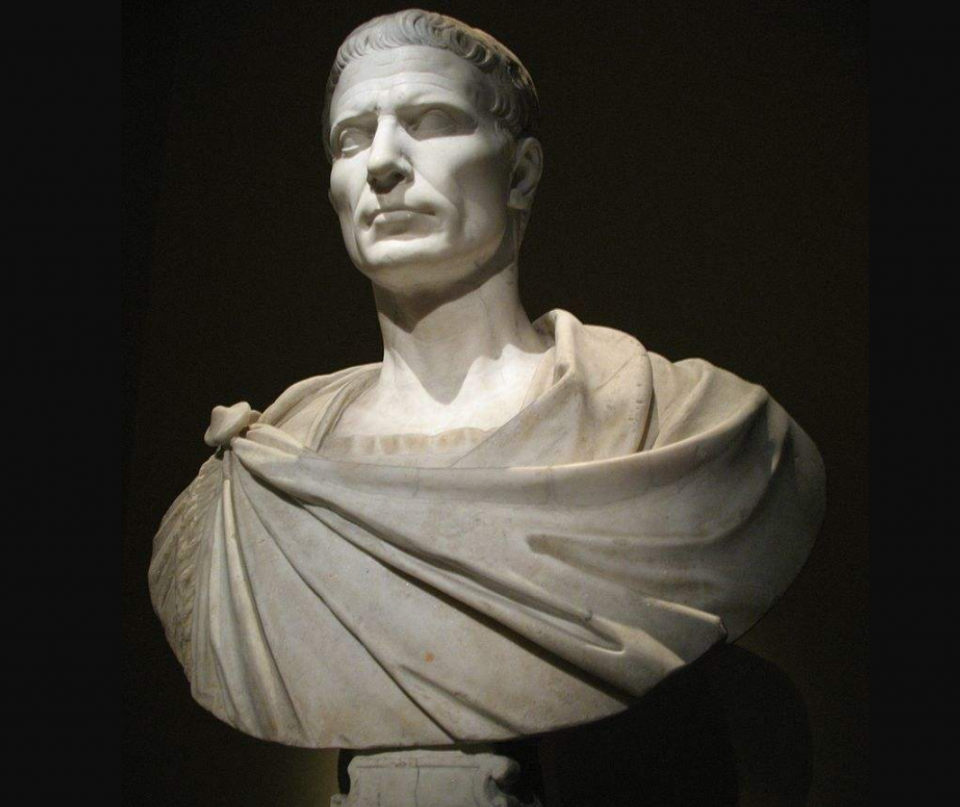 让法国白人自豪的祖先高卢人因为野蛮落后被异族数次征服