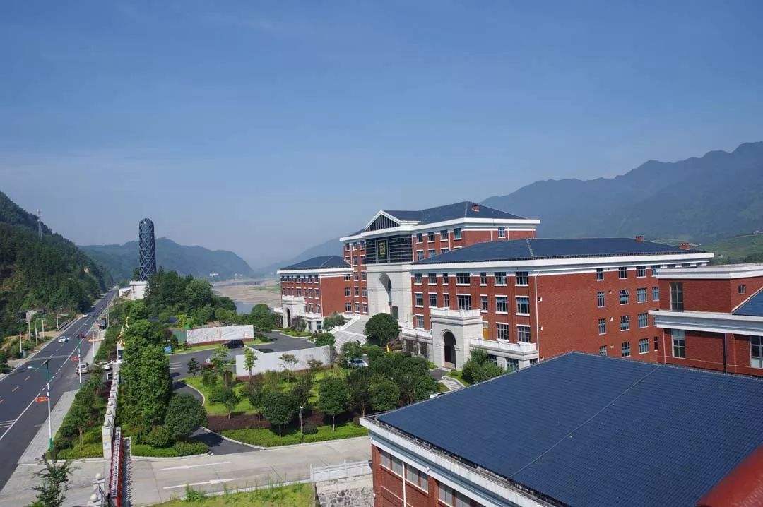 湖南省白沙溪茶厂助力湖南安化脱贫攻坚纪实