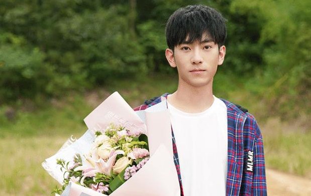 《酋长的男人》:秦书醉酒后一番感慨,道出单恋暗恋的心酸