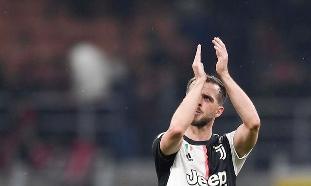 拜仁免签18岁巴黎中卫！皇马拜仁都买小妖，为何巴萨买老人？休闲区蓝鸢梦想 - Www.slyday.coM