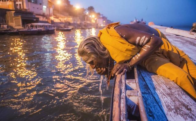 恒河水究竟有多脏印度人却将其视为祛病消灾延年益寿的圣河