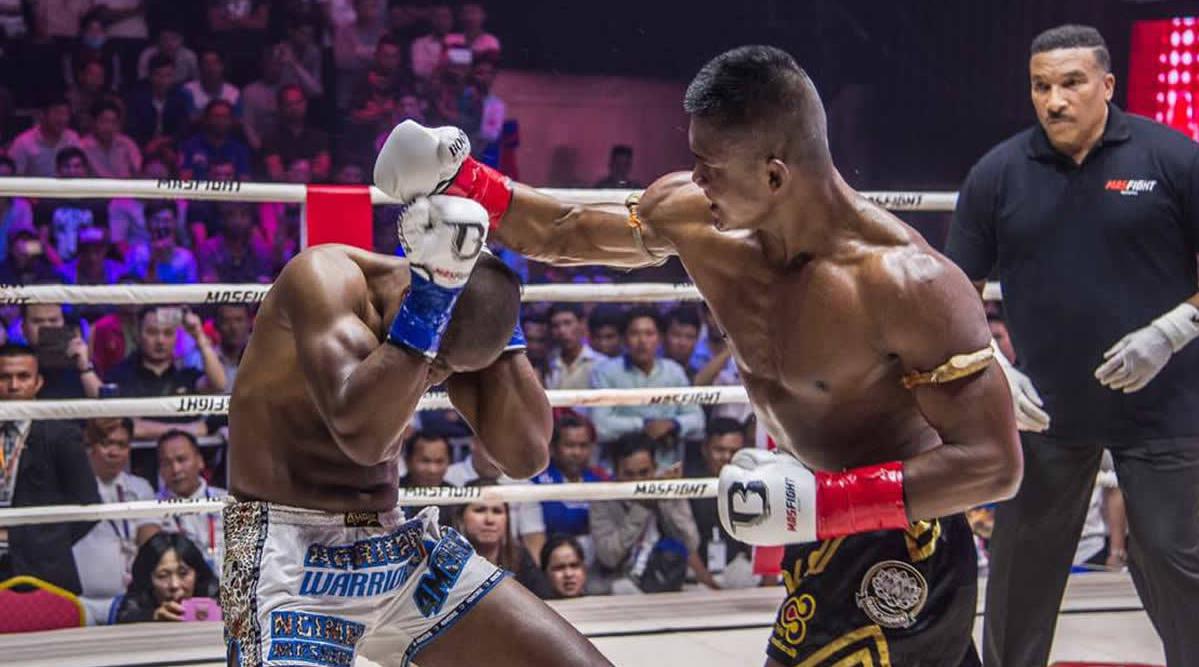 泰拳小王子,规则多次为他修改,播求腿技掀起当年黑色泰拳风暴