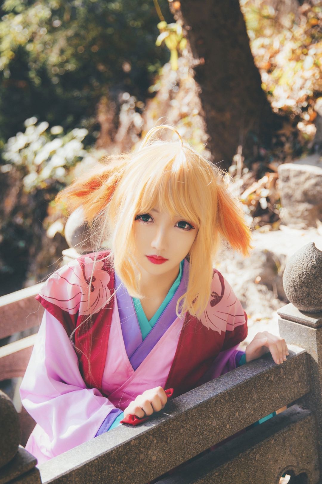 狐妖小红娘涂山红红cos姐姐这身高该是苏苏才对吧