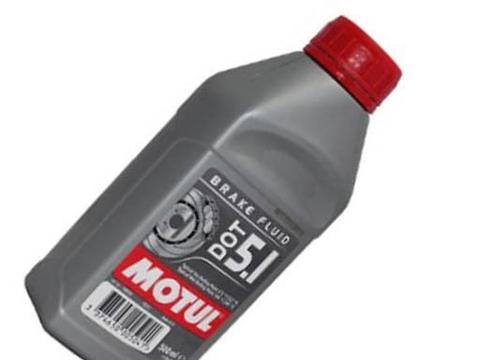 刹车油换完变软踩着有气