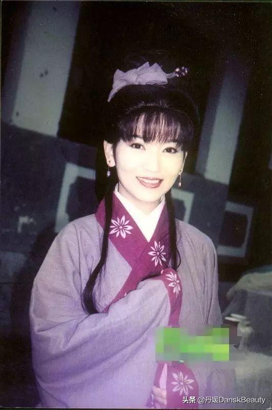 赵雅芝拍摄新白娘子传奇时已经38岁了?你可曾见过她18岁的样子?