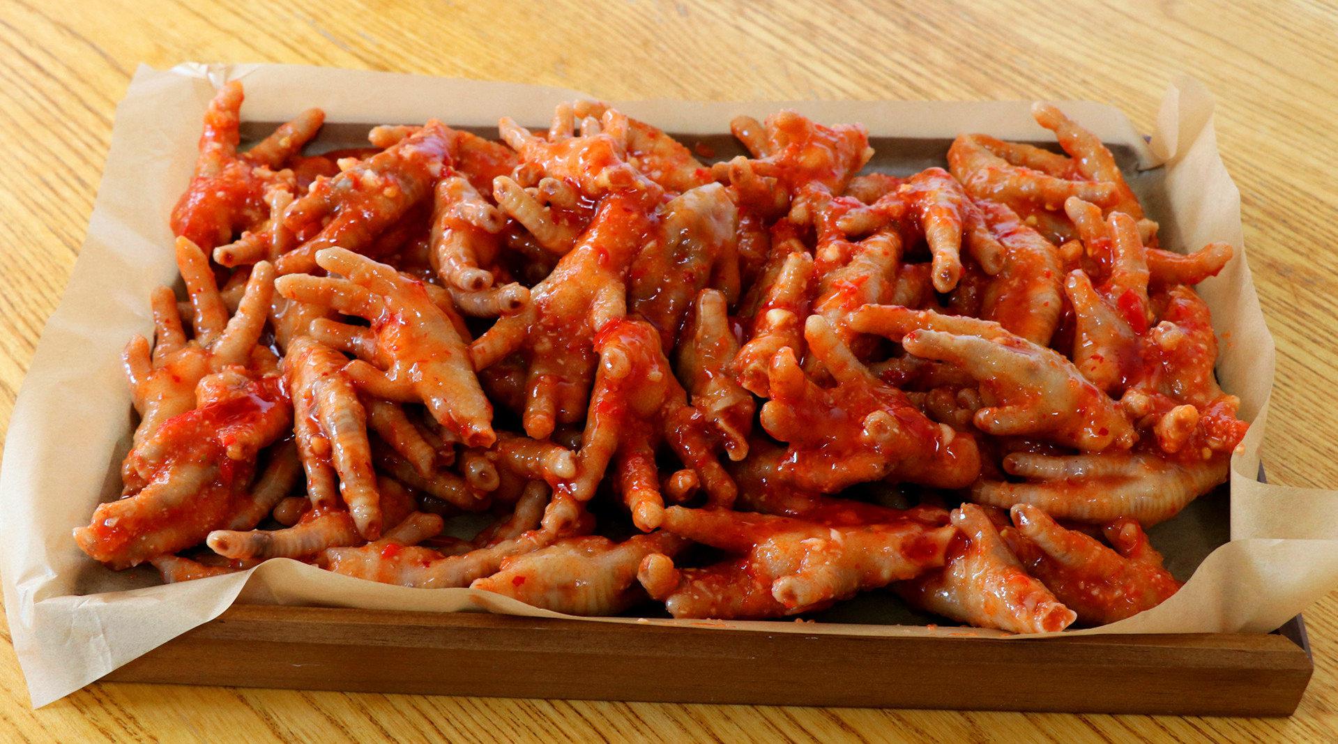 泰式甜辣鸡爪:学会家庭自制甜辣酱