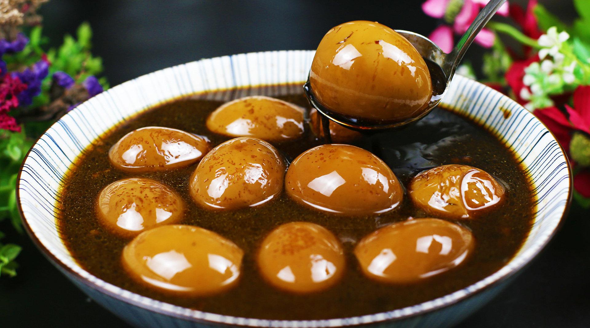 大厨教你"乡巴佬卤鸡蛋"的做法