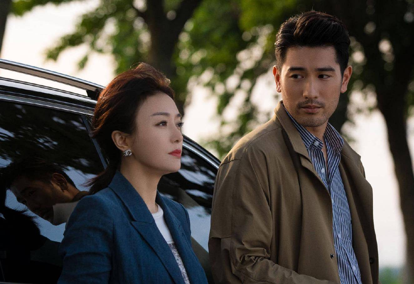 《怪你过分美丽》收官,后期剧情走偏,高以翔最后的微笑太催泪