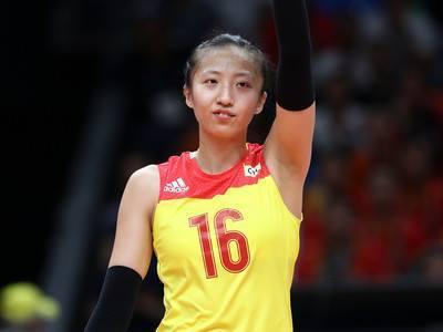 不凡的比赛气质打动了郎平,于是便有了里约奥运会的一席之地,东京奥运