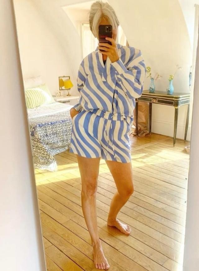 法国“酷老太”穿搭很时髦，潇洒又潮流，活成女人最想成为的样子休闲区蓝鸢梦想 - Www.slyday.coM