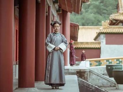 细数延禧攻略中魏璎珞的服装造型,图5奇丑无比,她却最喜欢!