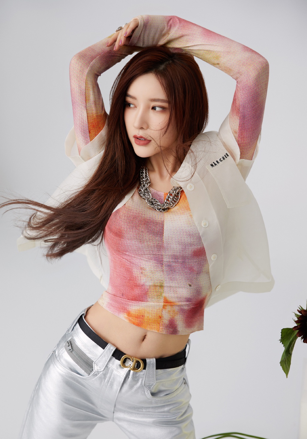 她身材一流被青春有你2淘汰穿喇叭裤踩细高跟气场1米8