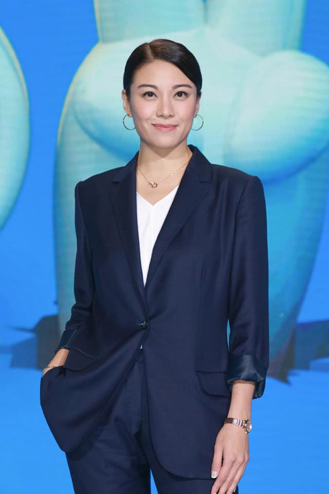 她曾是刘恺威公开过的前女友,如今41岁仍旧单身,但身材真少女|廖碧儿