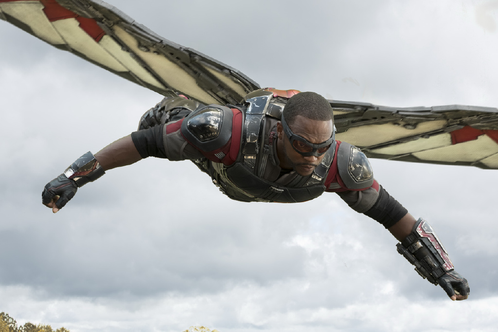 42岁"猎鹰"安东尼·麦凯重磅采访!称漫威电影缺乏肤色多样性