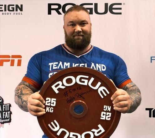 冰岛最强大力士,体重180公斤,硬拉超过"半吨"的肌肉男神