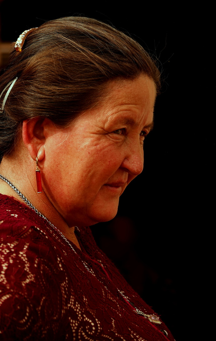 实拍:大漠深处的克里雅人,笑得多么灿烂(图)