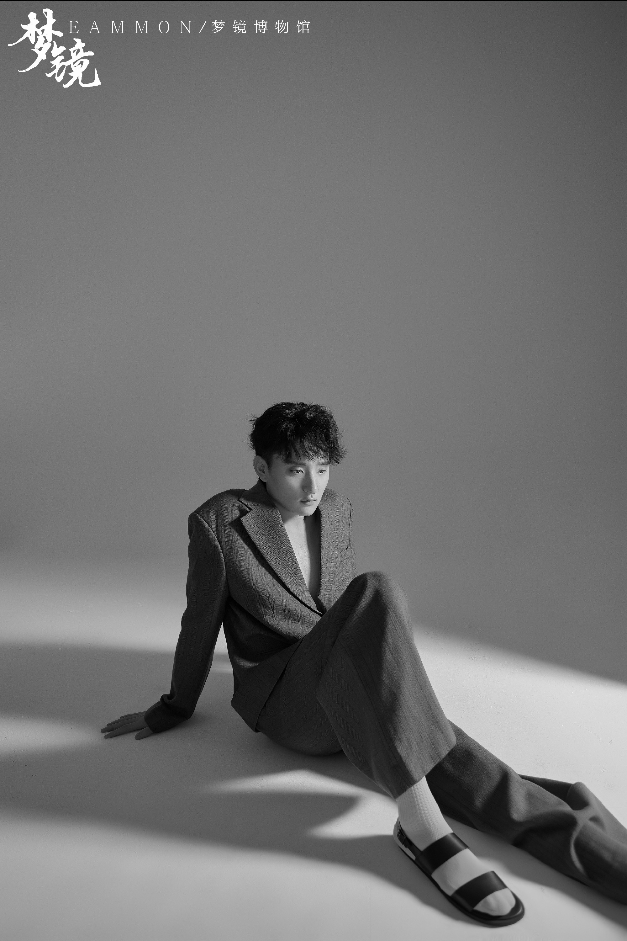 于小彤最新写真大片上线 演绎年轻绅士风采