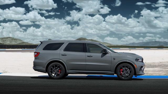 2021款道奇Durango SRT Hellcat官图发布，最大马力717匹