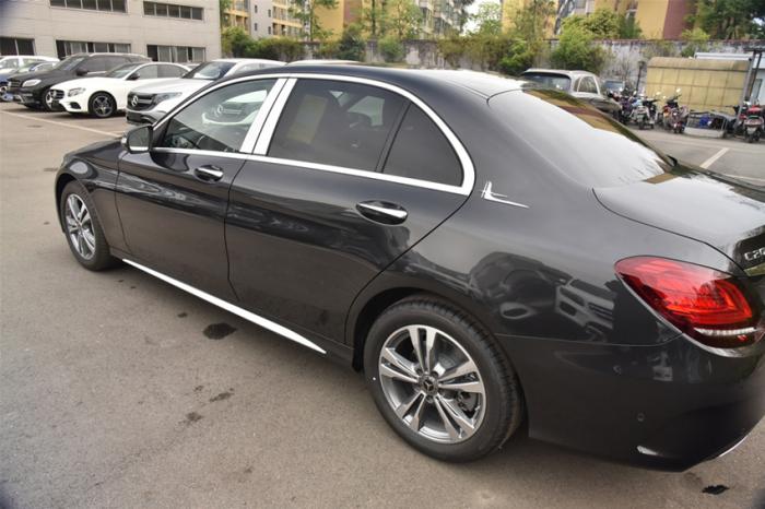 奔驰连"尊严"都不要了!从30万降到23.4万,30天卖了14487辆