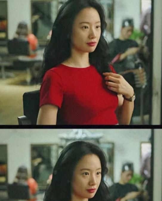 《天注定》里的东莞小姐莲蓉,《解救吾先生》里的绑匪女友陈晨,是影版