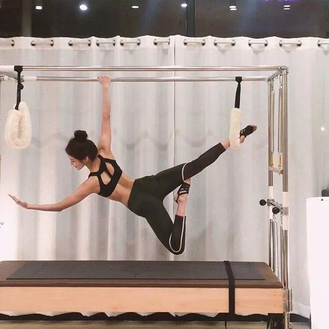 韩国最美普拉提教练,明明可以靠颜值,却非要凭身材圈粉