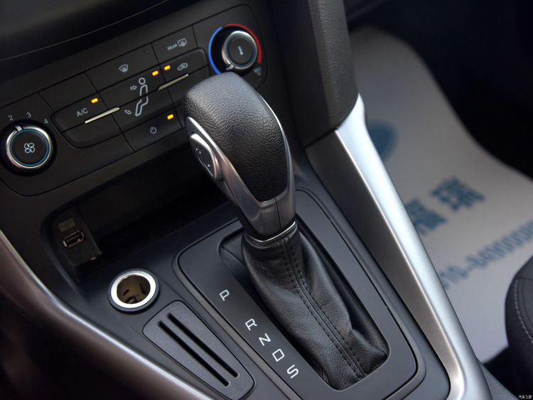 自动挡上的p,r,n,d,s,l是什么意思?教你一句口诀