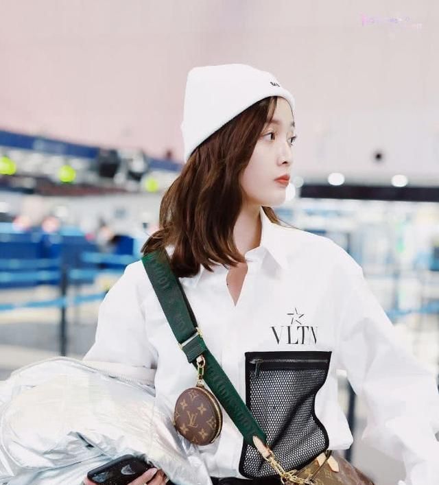 吴宣仪"火"这些衣服优雅典雅