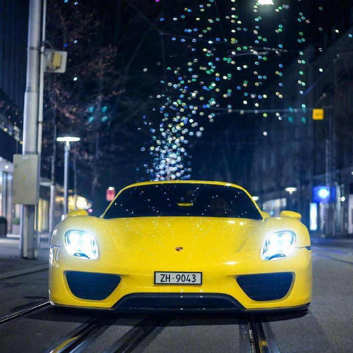 超级小黄车918 Spyder 经典黄色厉害了！