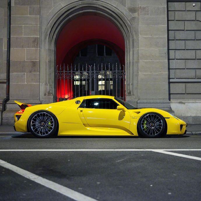 超级小黄车918 Spyder 经典黄色厉害了！