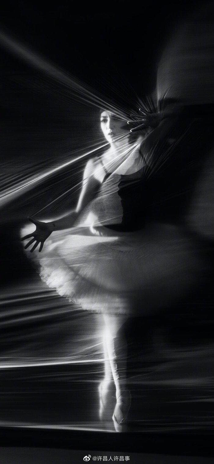 "在一切破旧褪色中 请你永远闪烁"99|轻声|晚安_新浪新闻