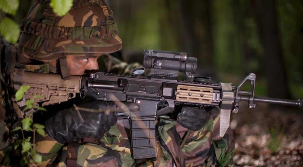 采购272支c20半自动狙击步枪及配套设施