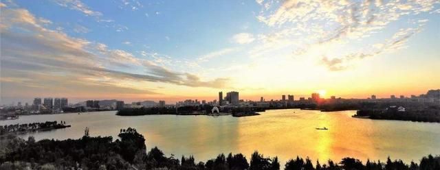 黄冈各县gdp_黄冈各县市2020年GDP出炉,麻城依旧位居第一,4县不足200亿
