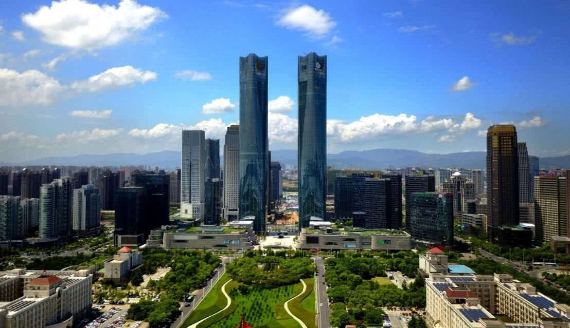 江西一座地标性建筑,是中国中部最高"双子塔",是4a景区