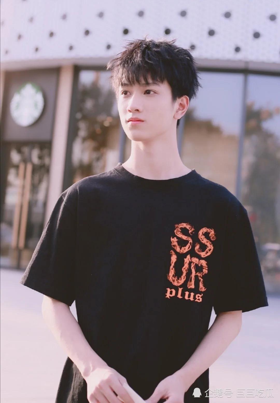 时代峻峰里的男孩子怎么颜值都那么高,星探眼光太厉害了