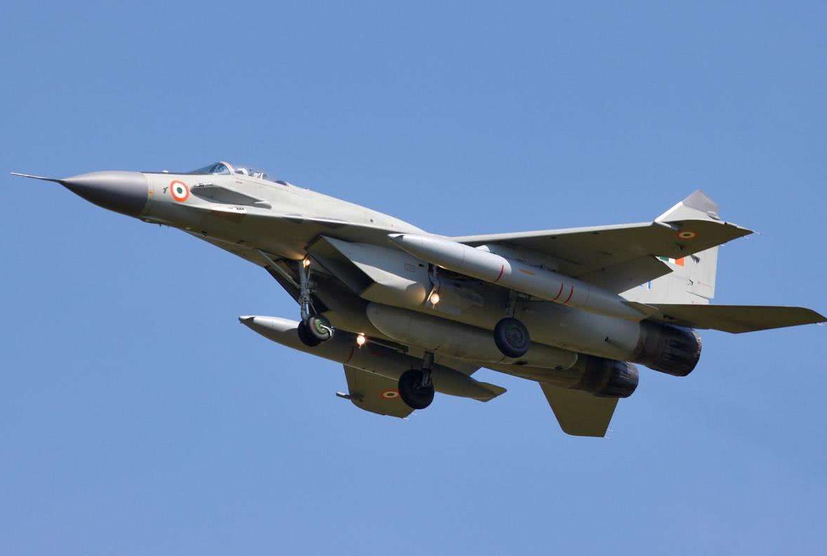 该军费的主体是33架先进战斗机,其中有21架为米格29战机,还有12架是苏