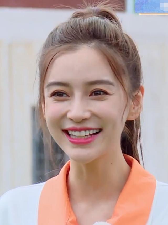 新一期《奔跑吧》曝光明星真容:baby眼纹明显,李晨沙溢显老态