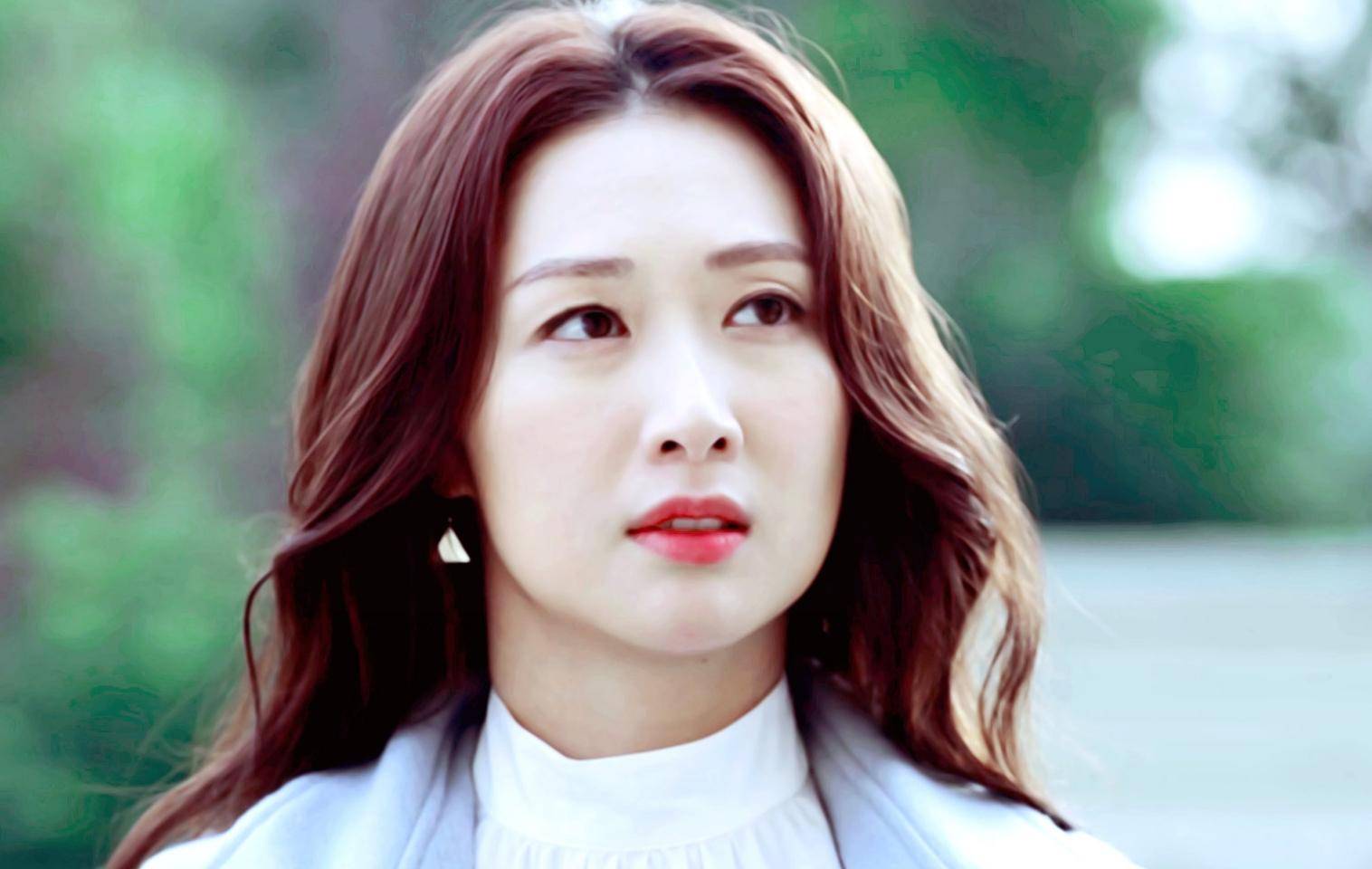 涂黎曼在演完《回家的诱惑》走红之后,正逢影视市场发生巨变的当口.