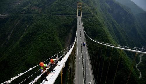 三秒横跨900米天险,23个国家纷纷效仿|天险|火箭|四渡河大桥_新浪新闻