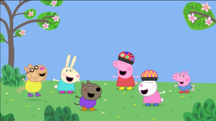 小猪佩奇:孩子们想跳泥坑,可是没下雨就没有泥,只能靠想象了