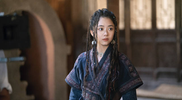 谭松韵民初奇人传希水回归反差转变气场强大