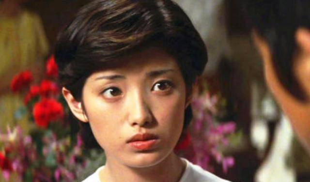 神隐40年的山口百惠近况曝光!身材发福,提菜篮出街一脸幸福模样