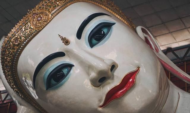 全球最吓人的佛像眉毛上能站3个人竟还会发出怪声