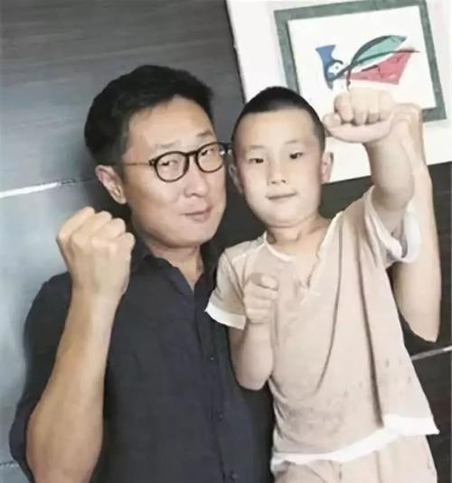 国家一级演员林永健,丧子之痛成最大遗憾,现一家三口让人羡慕|周冬齐