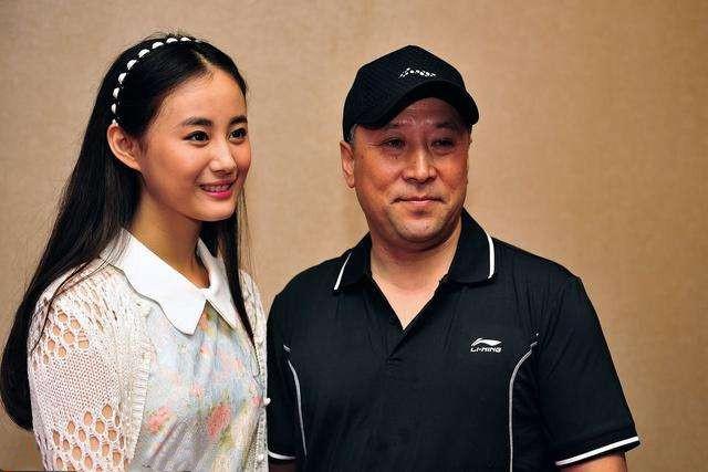 回忆太甜蜜,不过妻子好难追,如今他两鬓斑白已成霜|李永波|谢颖|两鬓