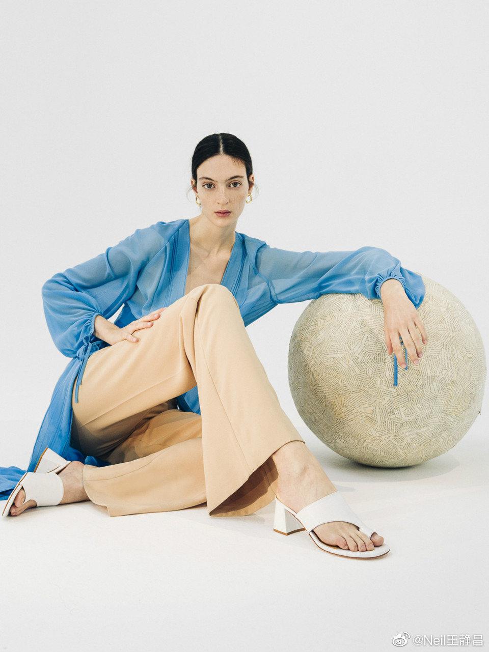 意大利模特lilabraghero不是美丽的面庞