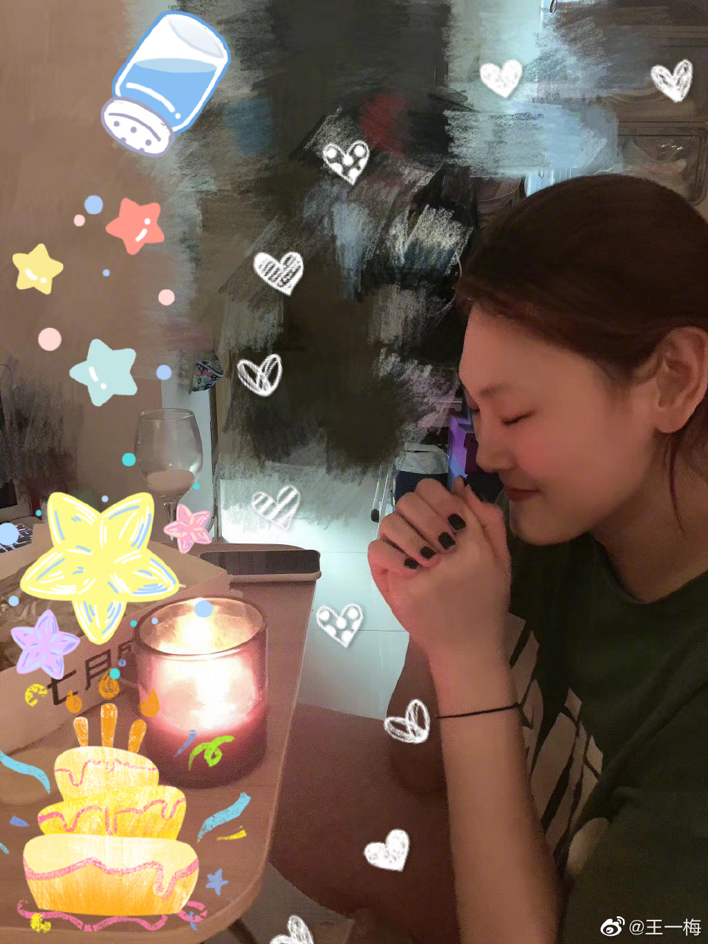 王一梅庆生闭眼许愿!少女心十足黑色指甲抢镜,遗憾没拿世界冠军