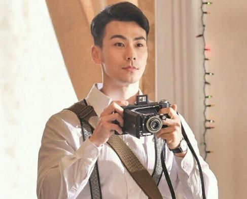 戴向宇因《小娘惹》翻红,藏了4年的老婆,原来是我们都熟悉的她